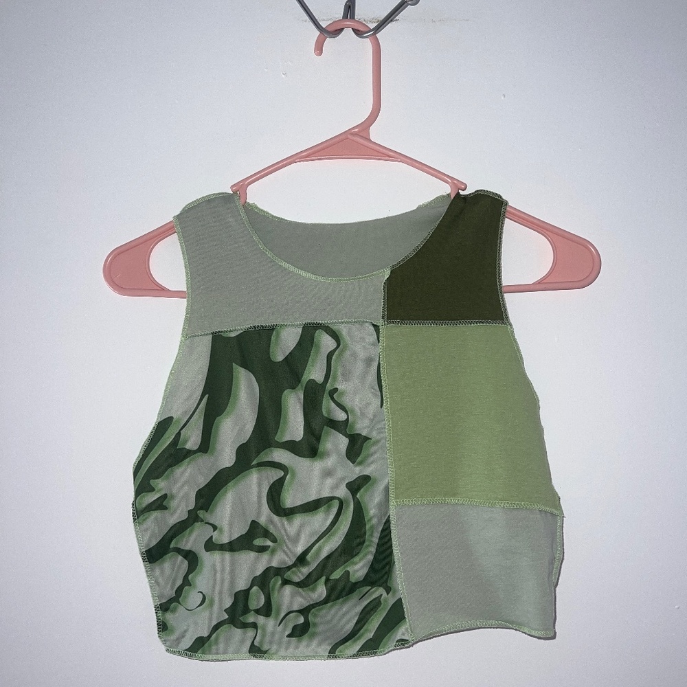 Crop top